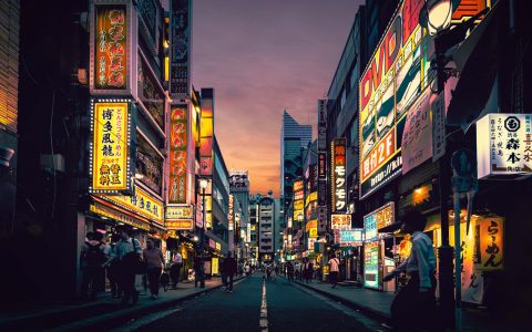 京东企业租赁广告刷屏北京，引领企业IT服务转型升级