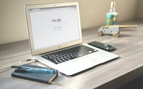 钉钉、飞书、企业微信，还没学会赚钱
