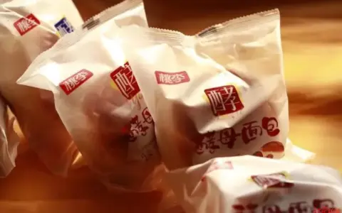面包里吃出刀片，划破了「桃李面包」ESG遮羞布