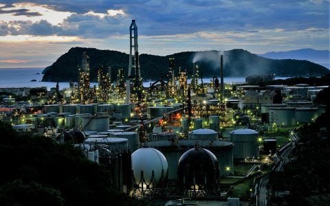 爱企查年中吃瓜盘点|文娱领域争议瓜主商业版图「特别版」