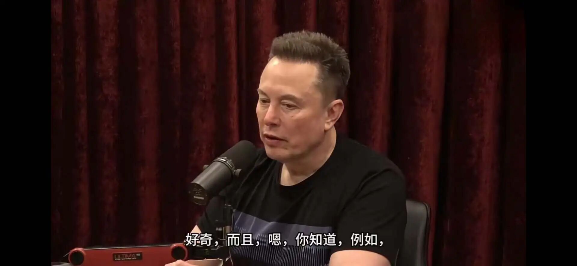 马斯克“暴论”最新版：提前给手机判死刑，AI和机器人是唯一出路