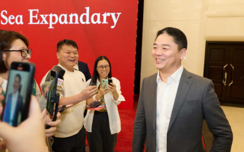 砸50亿，刘强东要造游艇了